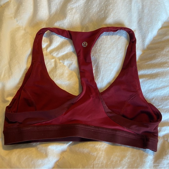 Lululemon Box It Out Bra Oxblood/ Deep Rouge in size 6 - Picture 3 of 4